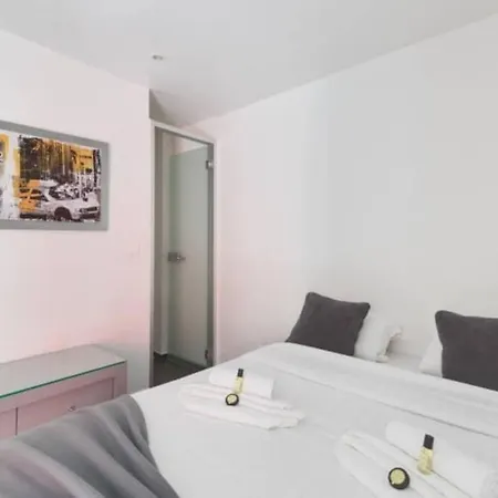 Appartamento Cosy Pres Du Marais Parigi